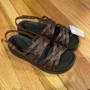Crocs NWT  wedge strap shoes - tortoise shell with black bottoms